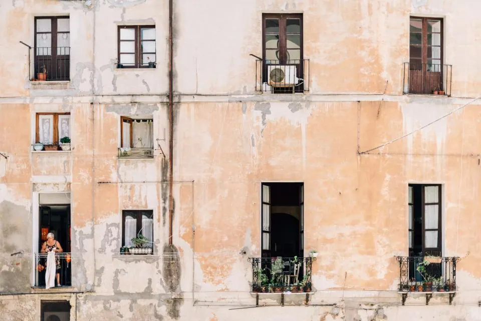Apartment Building